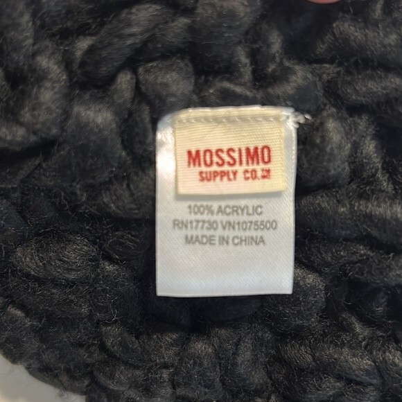 MOSSIMO One Size Fits Most Black Chunky Open Knit Beanit Hat Pom Pom Cozy - Picture 4 of 5